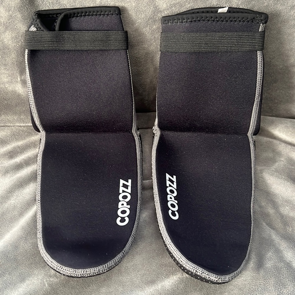 Neoprene water sock/shoe liner